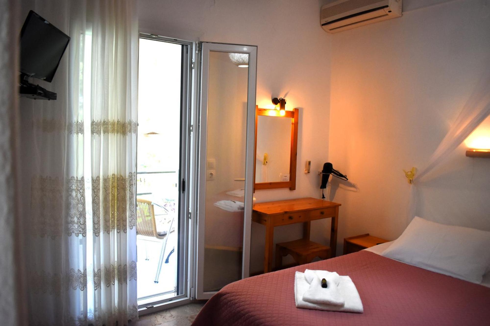 Kostas Studios Agios Georgios Pagon Extérieur photo
